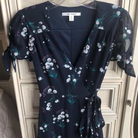 Francesca's Collections Dresses & Skirts - Floral Wrap Maxi Dress